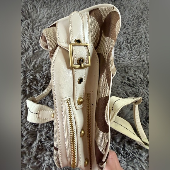 Coach Shoulder Bag - Picture 9 of 16